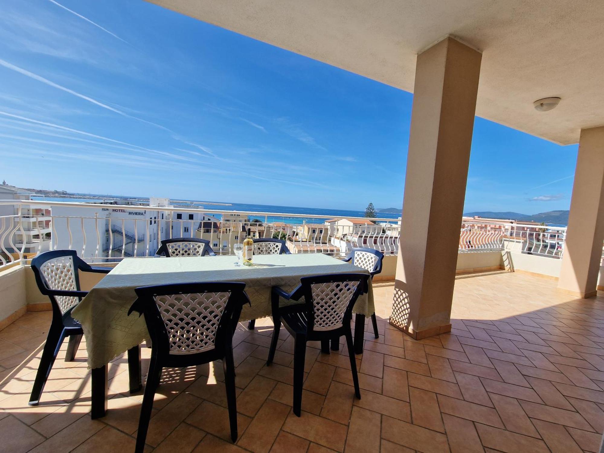 Royal Apartment Sea View Alghero Buitenkant foto